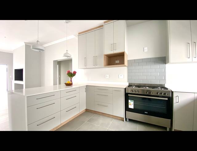 3 BEDROOM HOUSE FOR SALE IN SHELLEY POINT